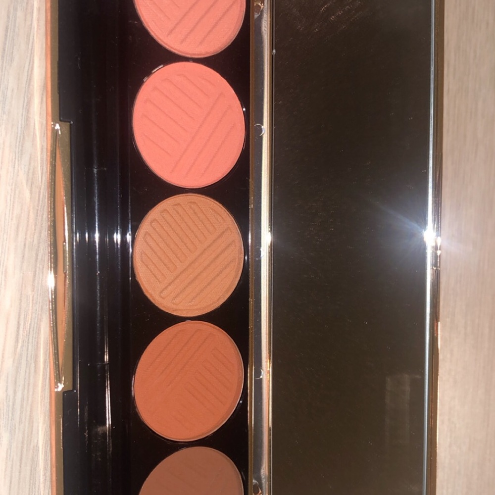 Dose of colors eyeshadow